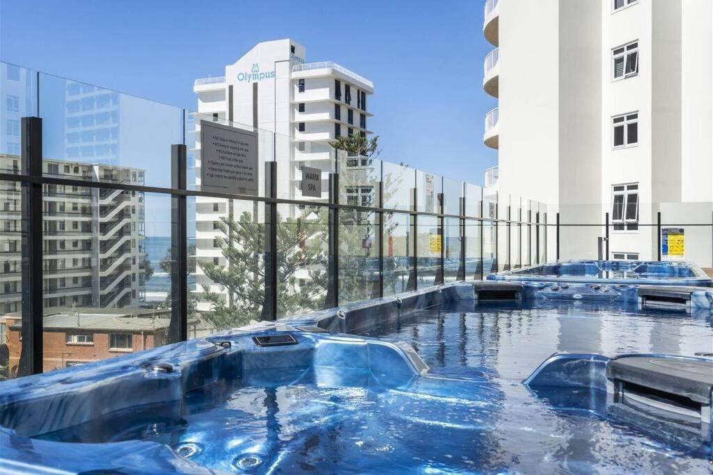 Close To Everything! Beautiful Hotel Studio'S, Sleeps 4 Gold Coast Bagian luar foto