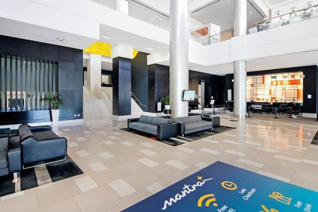 Close To Everything! Beautiful Hotel Studio'S, Sleeps 4 Gold Coast Bagian luar foto