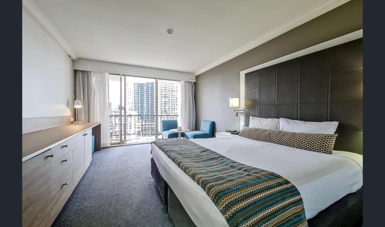 Close To Everything! Beautiful Hotel Studio'S, Sleeps 4 Gold Coast Bagian luar foto