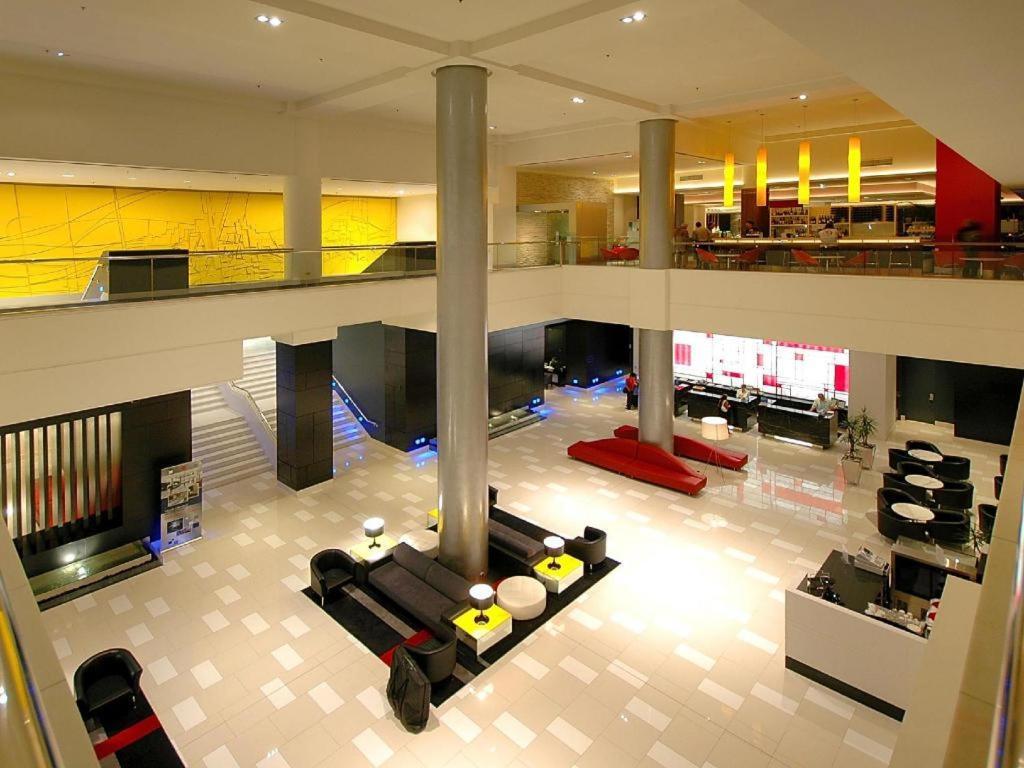 Close To Everything! Beautiful Hotel Studio'S, Sleeps 4 Gold Coast Bagian luar foto